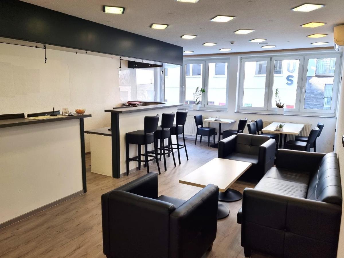 Adler Hotel Frankfurt Франкфурт на Майн Екстериор снимка