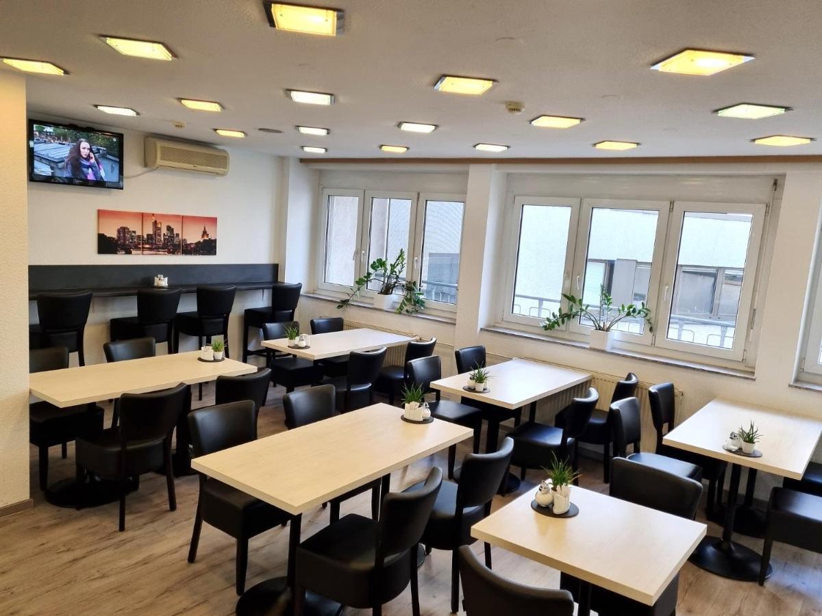 Adler Hotel Frankfurt Франкфурт на Майн Екстериор снимка