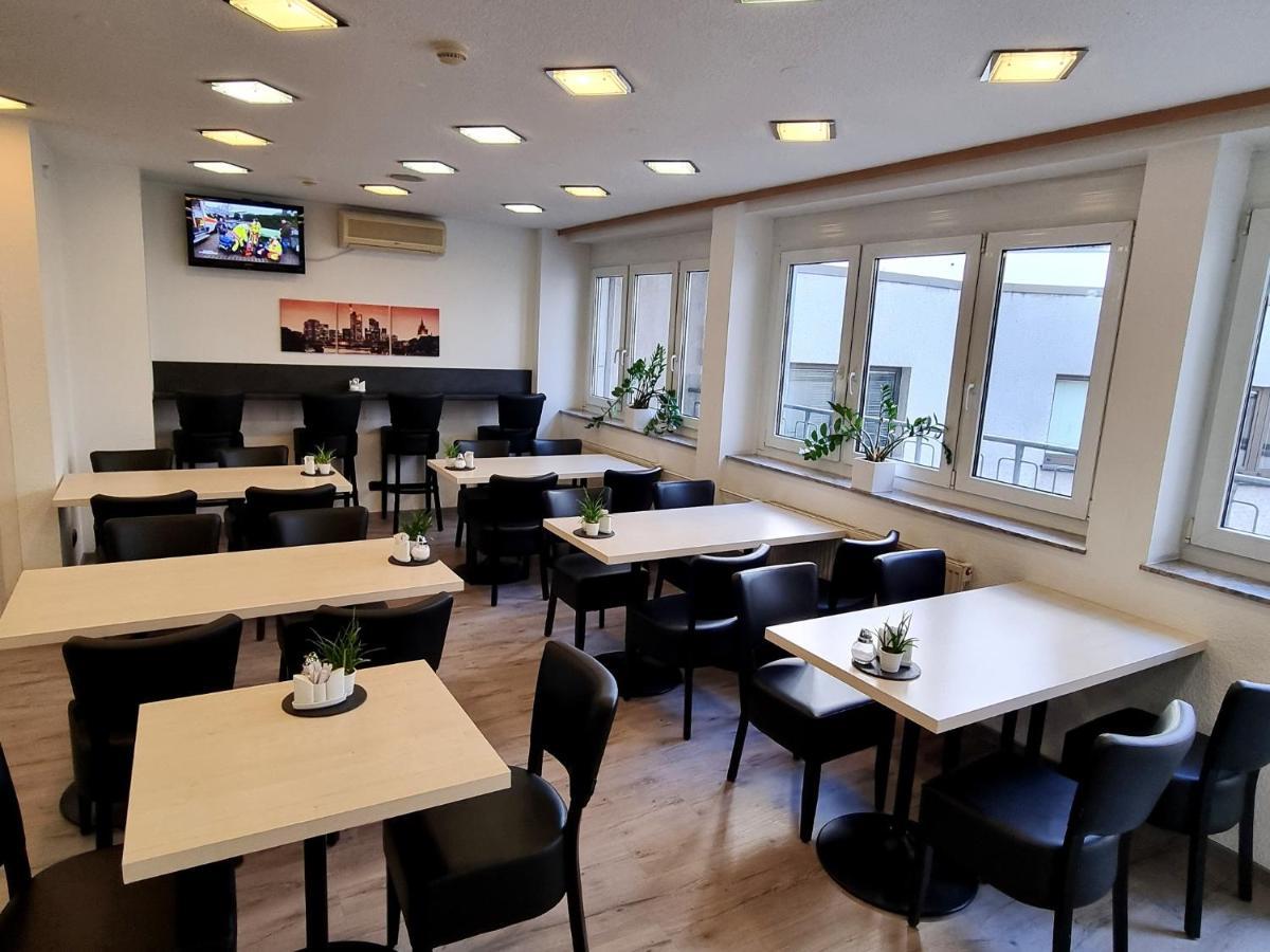 Adler Hotel Frankfurt Франкфурт на Майн Екстериор снимка